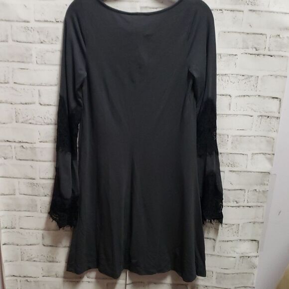 Express dress   - Picture 4 of 4